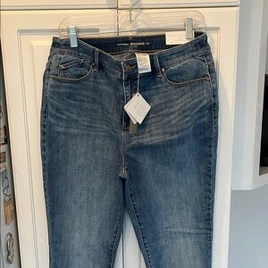 Chicos Slim Jeggings Size 1.5-12